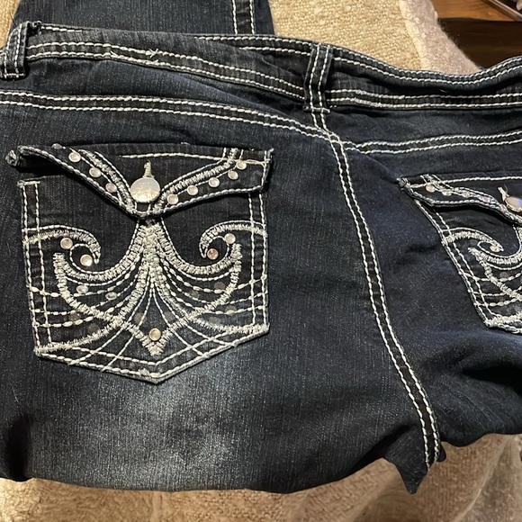 Capris - Picture 3 of 3